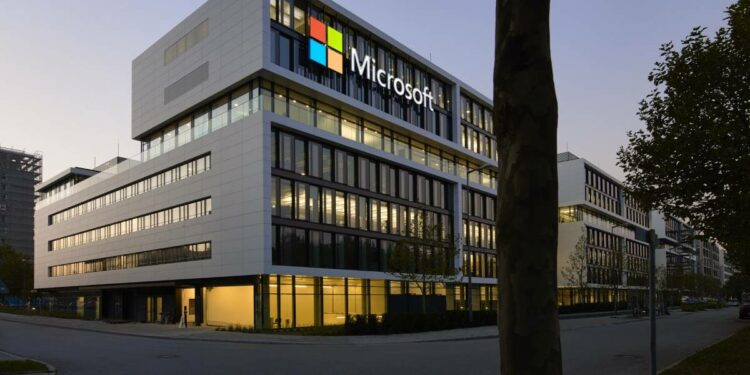 Microsoft hará cambios en su reconocimiento facial y dejará de vender tecnología que analiza las emociones