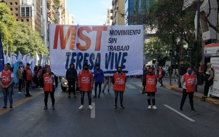 Piqueteros demandan trabajo genuino y alimentos