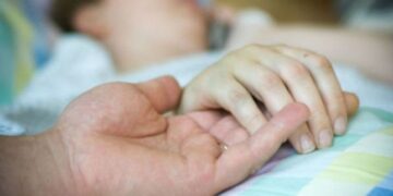 Un niño de 12 años sufrió un daño cerebral irreversible por un desafío viral y la Justicia ordenó “desconectarlo”