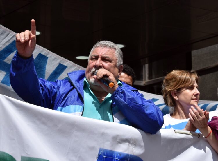 Los bancarios rechazaron el cambio de horario de atención
