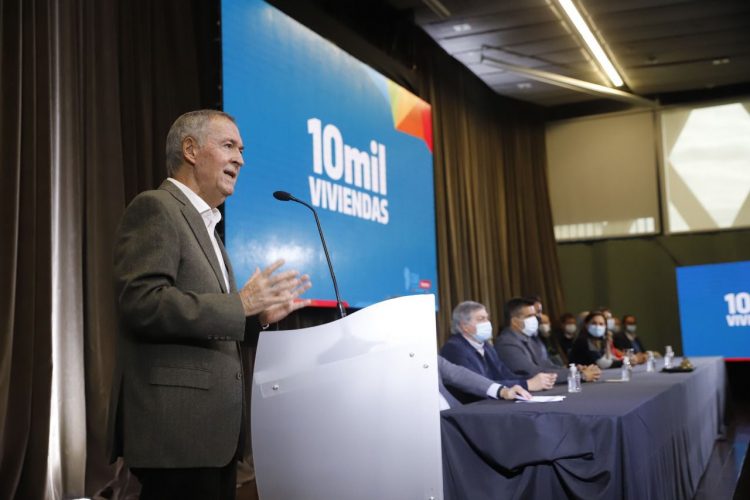 La Provincia construirá 10.000 viviendas en 387 municipios