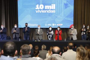 La Provincia construirá 10.000 viviendas en 387 municipios