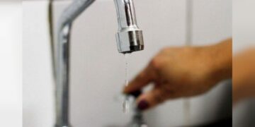 Resienten el servicio de agua en la zona norte de la ciudad por la rotura de un caño