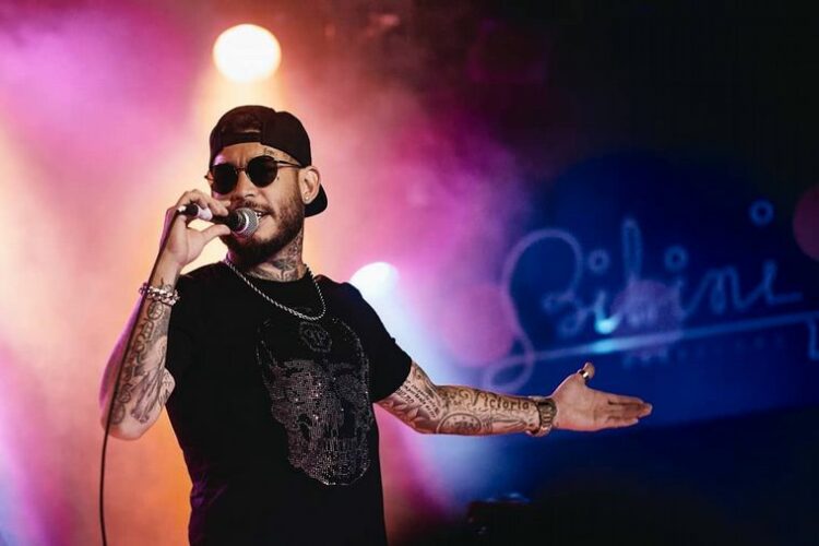 Ulises Bueno canceló su show