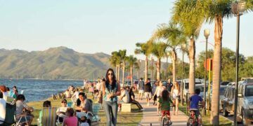 Carlos Paz ya consignó el 70% de reservas para el fin de semana largo