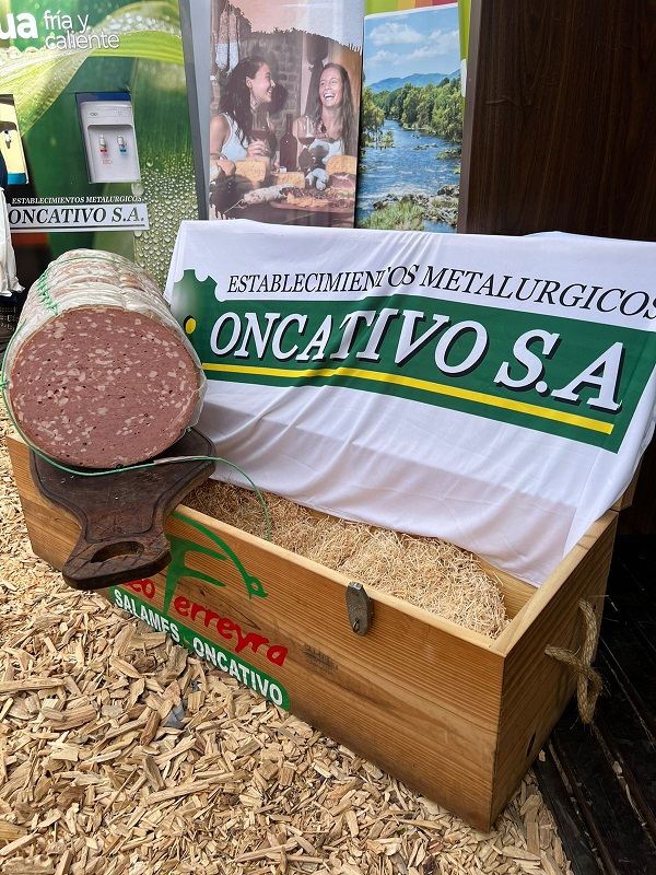 Así es la mortadela cordobesa más grande del país