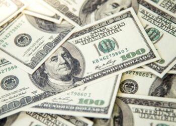 El dólar blue cierra en $337 y marca otra jornada sin encontrar techo