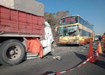 Un múltiple choque dejó como saldo un muerto y once heridos