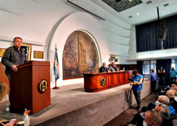 La CGT respaldó los cambios del gabinete y brindó su apoyo a Massa