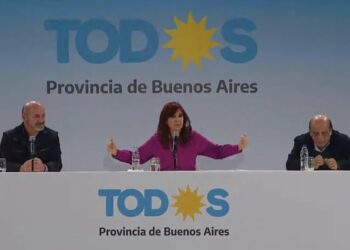 CFK le respondió a Fernández: «En la Secretaría de Trabajo Perón cazó la lapicera y no la largó más»