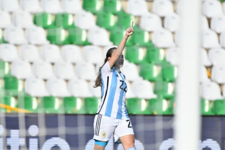 En un partido soñado, Argentina goleó a Uruguay