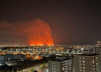 Bomberos controlaron las llamas en un campo militar de La Calera