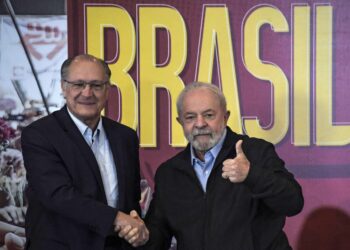 Lula formalizó su sexta candidatura presidencial para Brasil