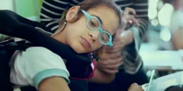 Una joven cordobesa con parálisis cerebral reclama que Apross incumple una cautelar