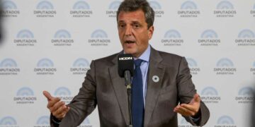 El massismo insistirá con un replanteo total del Gabinete