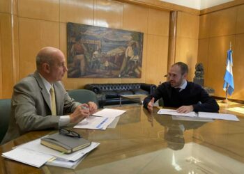 Tras alejamiento de Guzmán, también renunciaron los secretarios más próximos al ex ministro