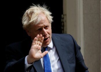 «Hasta la vista baby»: Así se despidió Boris Johnson del parlamento británico