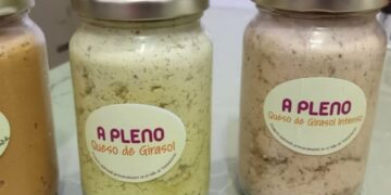 La Anmat alertó sobre una marca cordobesa de quesos y pasta de maní por sospecha de botulismo
