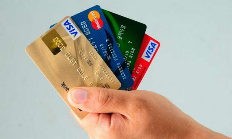 El BCRA endureció la tasa de interés para la financiación de consumos mayores a 200 dólares