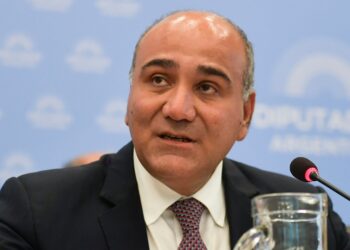 Para Manzur, el objetivo del Gobierno es generar «confianza» en un contexto internacional «difícil»