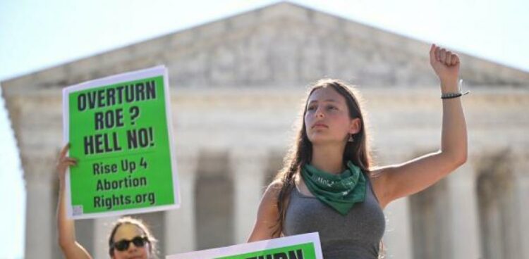 Niegan el aborto en Ohio a una niña de diez años que fue violada