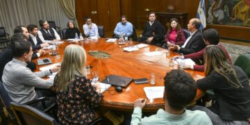 Batakis designó a su equipo y mantuvo la primera reunión de gabinete económico