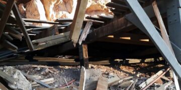 Un desprendimiento de piedras provocó destrozos en el sendero de la Cueva de las Manos