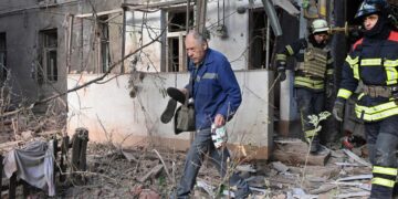 Al menos tres muertos por un ataque ruso en el centro de Ucrania