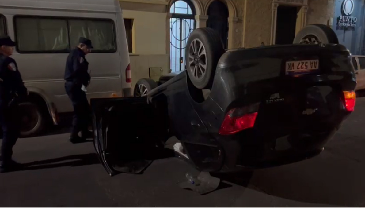 Volvían de festejar el día del amigo, perdieron el control y volcaron violentamente