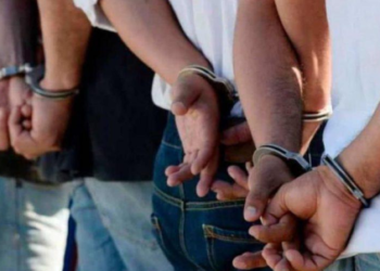 Detienen a cinco hombres acusados de prostituir a una menor en la provincia