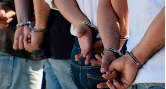 Detienen a cinco hombres acusados de prostituir a una menor en la provincia