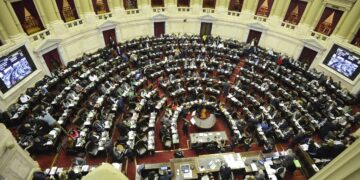 Aclaran que el aumento salarial en el Congreso no incluye a diputados y senadores