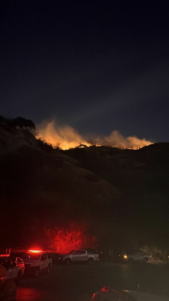 Logran contener gran parte del incendio en el Dique Los Molinos