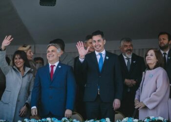 Miles de cordobeses volvieron a disfrutar del tradicional desfile patrio