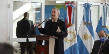 La Provincia inauguró la ampliación de la red cloacal y anunció más obras en el sector