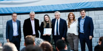 Fernández: «Ni la obra pública ni la vivienda se va a paralizar por nada»