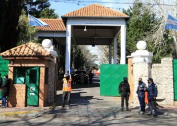 Álgidas negociaciones (y a contrarreloj) en Olivos para definir el futuro Gabinete