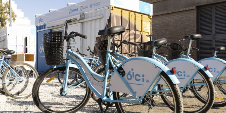 Desde la cárcel, acondicionan bicicletas que serán parte de un nuevo transporte público en Córdoba