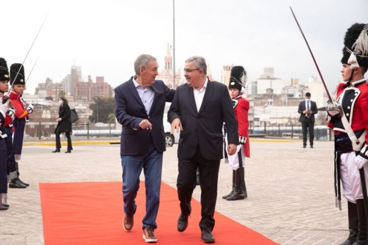 Schiaretti recibió ayer en el Panal a su par de Catamarca, el peronista Jalil.