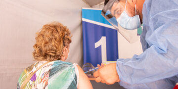 Estiman que menos de la mitad de los cordobeses posee la dosis de refuerzo contra el Covid