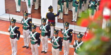 Presentaron la nueva guardia de honor del Cabildo histórico