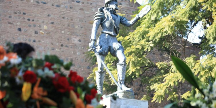 Presentaron la nueva guardia de honor del Cabildo histórico