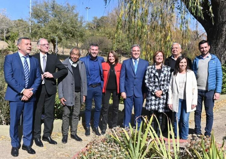 Nueve intendentes buscan crear el "Ente Metropolitano" para la puesta en común de problemáticas municipales