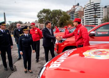 Mosquera negó la falta de formación de la policía y calificó los dichos como una «falacia absoluta»