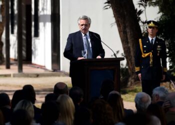 Unánimes llamados a la unidad en los actos de la independencia