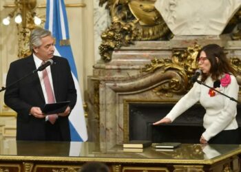 Batakis aseguró la continuidad del programa económico