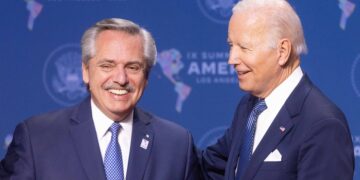 Alientan las expectativas para la reunión de Fernández con Biden