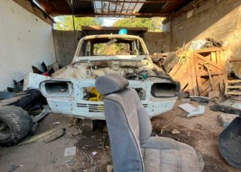 La Policía desarticuló un desarmadero de autos en Granja de Funes II