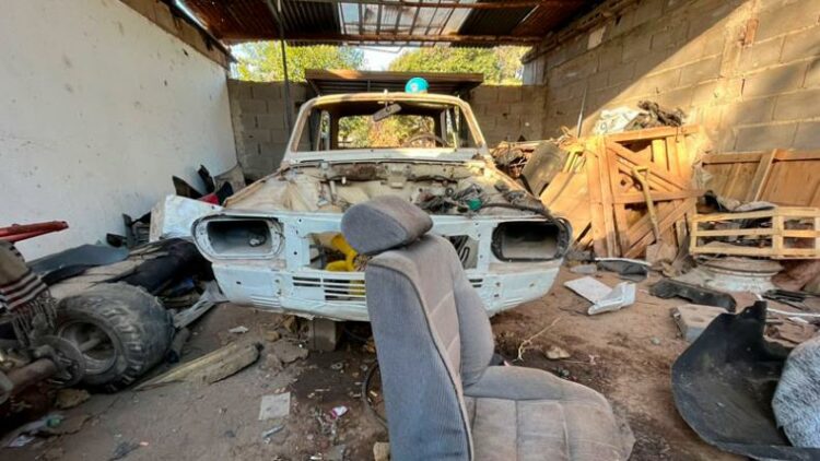 La Policía desarticuló un desarmadero de autos en Granja de Funes II
