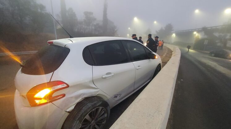 Un vehículo cayó al vacío y otro despistó en las inmediaciones de Villa Carlos Paz